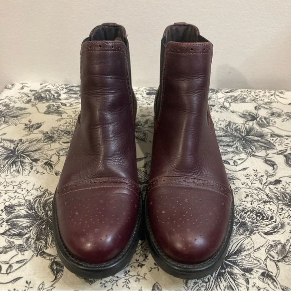 BIOTIME Sz 9 Adriana Chelsea Oxford Style Leather Ankle Booties - Picture 3 of 12